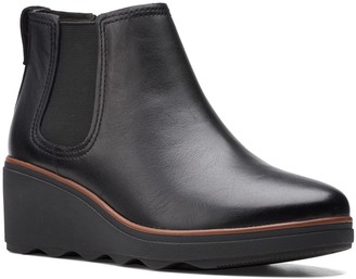 clarks wide booties