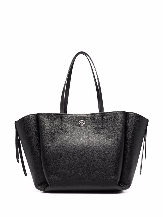 michael kors black monogram bolsa