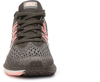 Nike Zoom Winflo 5 Running Shoe - Women's