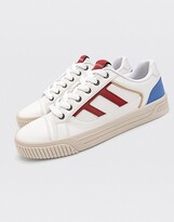 Thumbnail for your product : Stradivarius retro sneakers with contrast in white