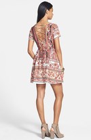 Thumbnail for your product : Babydoll En Crème Lace-Up Back Print Dress (Juniors)