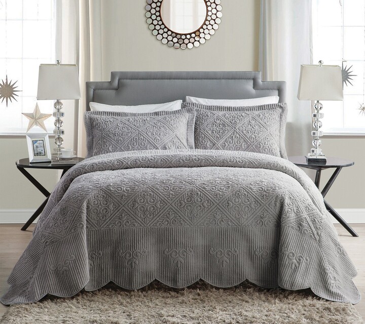 VCNY Home Westland Quilted Plush Bedspread Set, Queen