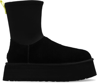 UGG Classic Dipper Round Toe Boots