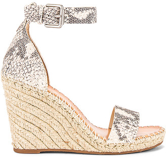 dolce vita loraine ghillie wedge