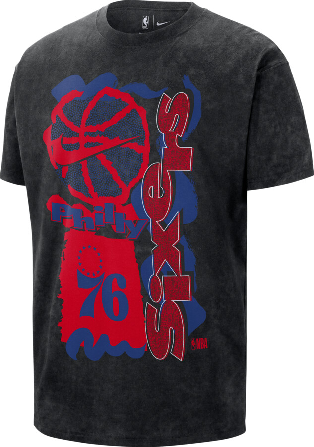 Philadelphia 76ers Courtside Nike Men's NBA Max90 T-Shirt in Black | HQ9364-011