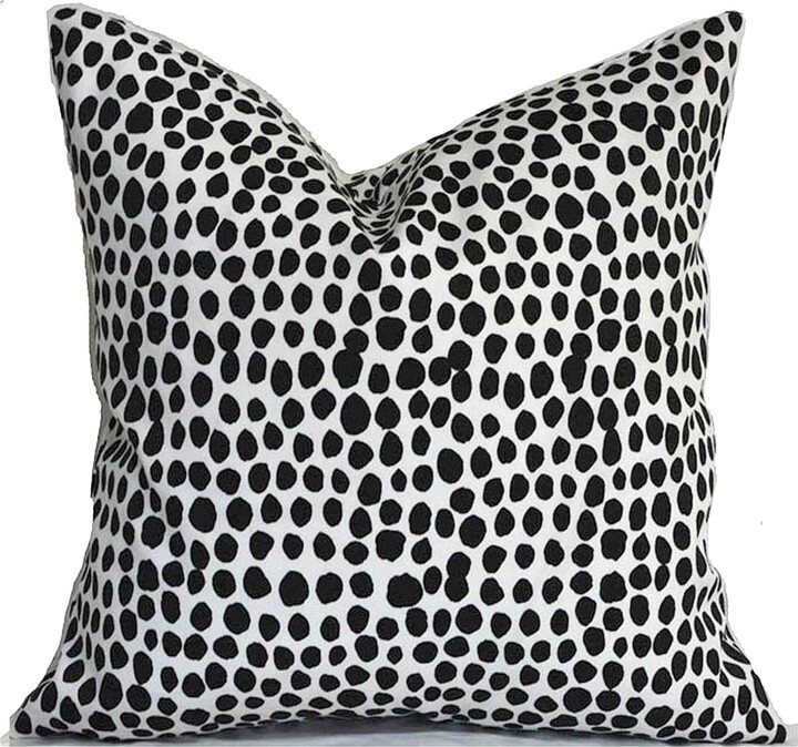 Outdoor Pillow Covers With Zippers, Affordable Home Decor, Easy To Use, Quick Delivery, Signature Dot Black