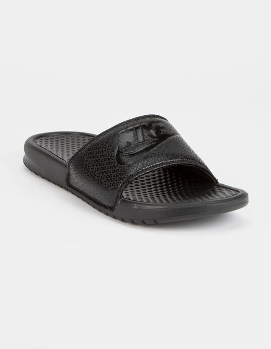 nike benassi triple black