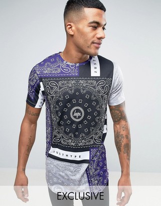 Hype T-Shirt In Gray With Bandana Print