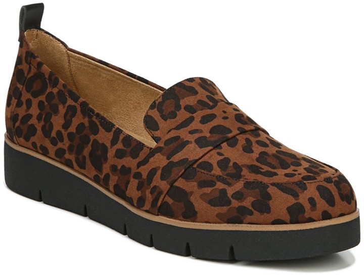 dr scholl's leopard flats