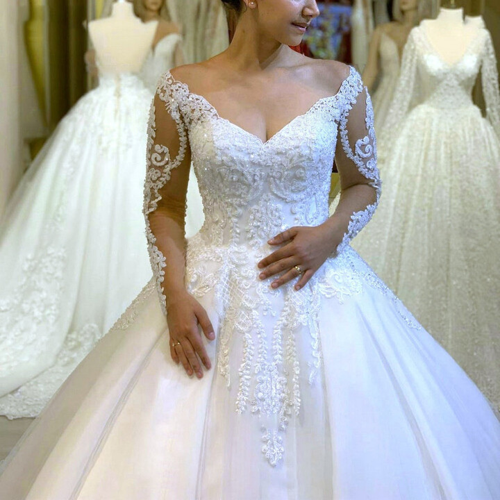 QQ Lover Graceful Tulle Wedding Dress 2025 Ball Gown V Neck Appliques Full Sleeve Wedding Dress Vestido De Casamento Customized