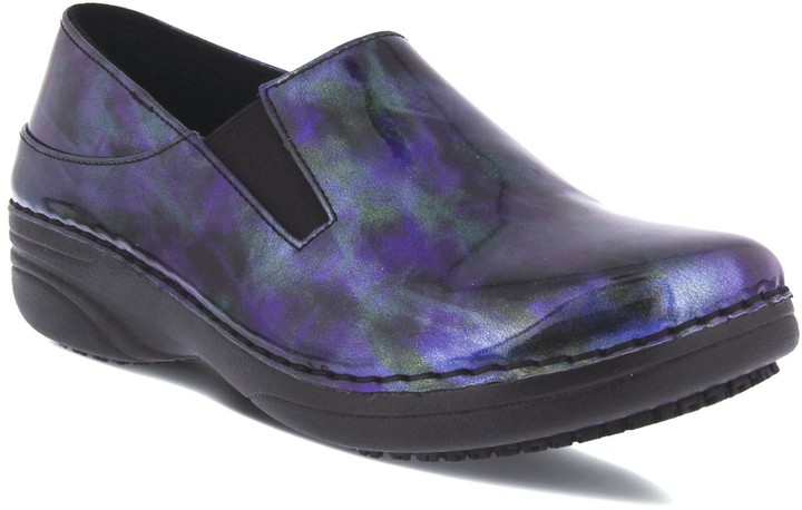 spring step freesa work clog