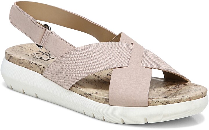 Naturalizer Womens Solaris Leather Sport Sandals >>> Check this awesome image : Naturalizer 