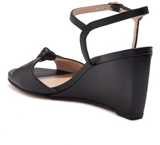 stuart weitzman gloria wedge