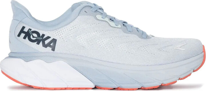 Arahi 6 low-top sneakers