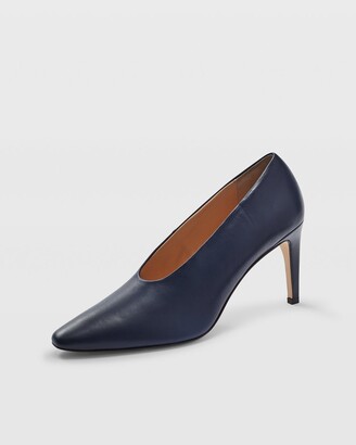 navy blue pumps canada