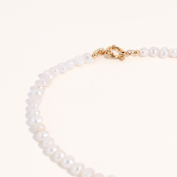 Joey Baby Gold Jackie Essential Pearl Necklace