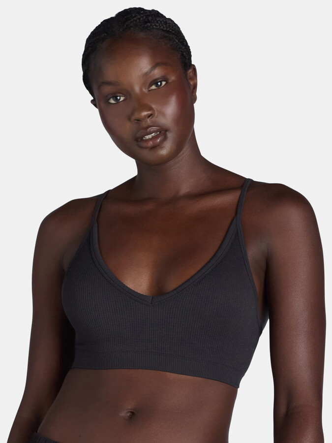 No Boundaries Women’s Seamless Ribbed Triangle Bralette, Sizes XS-3XL