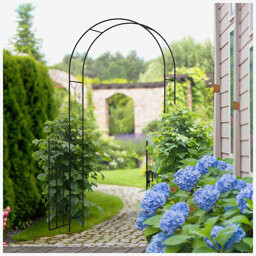 ROKAWO Outsunny 7.5' Metal Garden Arch with Gate Garden Arbor Trellis for Climbing Plants Roses Vines Wedding Arch for Outdoor Garden Lawn Backyard Bl