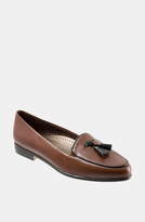 Thumbnail for your product : Trotters 'Leana' Flat