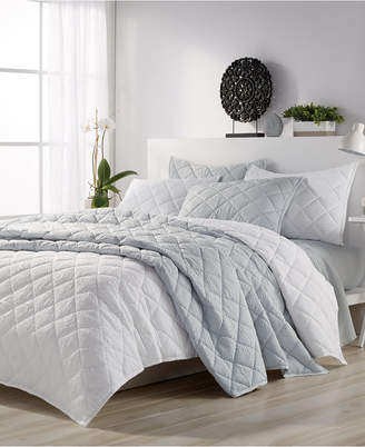 CHF Microsculpt Solid Mosaic King Quilt Set white