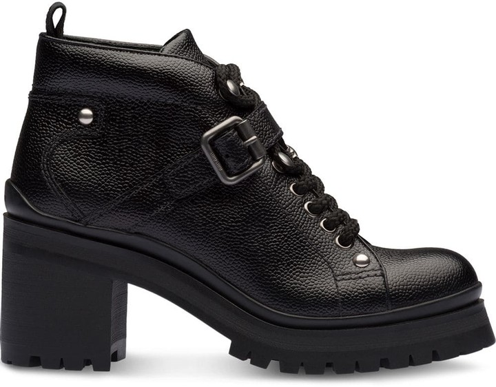levity sylvia platform boot