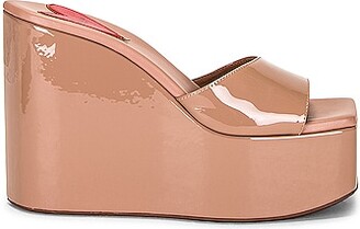 Alaia Color Wedge in Tan
