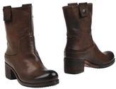 Thumbnail for your product : Strategia Ankle boots