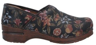 sanita women's shoes