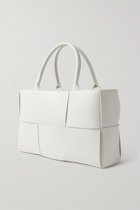 Bottega Veneta Arco Medium Intrecciato Leather Tote - Off-white