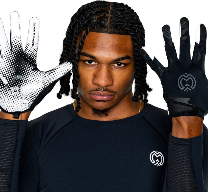 Massov VPRO3 Football Gloves Mens Small Black