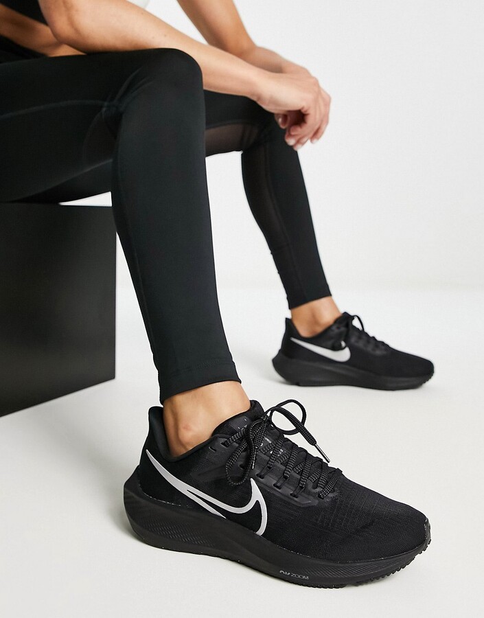 industria Siesta jugar Nike Black Running Trainers Womens | ShopStyle UK