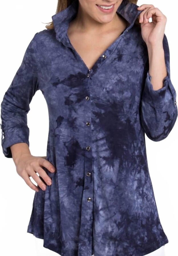 Simply Noelle Tie Dye Button Up Top In Navy