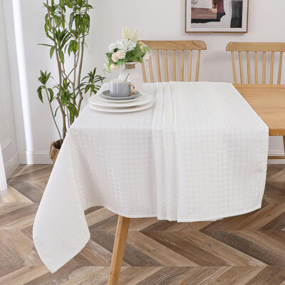 Everly Quinn TC1375 Jacquard Geometric Tablecloth