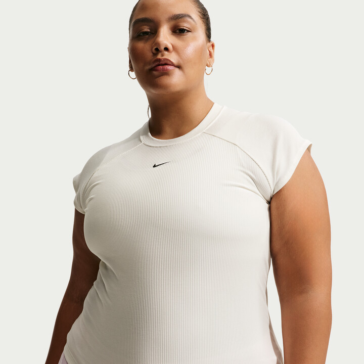 womens plus nike tops