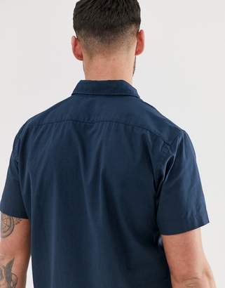 Levi's battery small batwing logo short sleeve shirt in dress blues-Navy