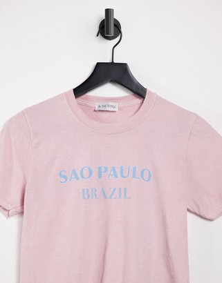 In The Style Brazil cropped t-shirt in pink