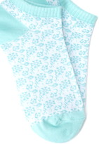 Thumbnail for your product : Forever 21 Abstract Snowflake Ankle Socks