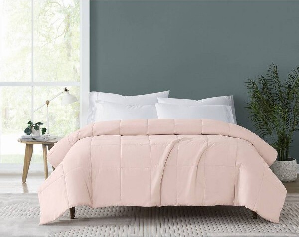 Truly Soft TrulySoftTwin/TwinXLEverydaySolidDownAlternativeBlanketBlush