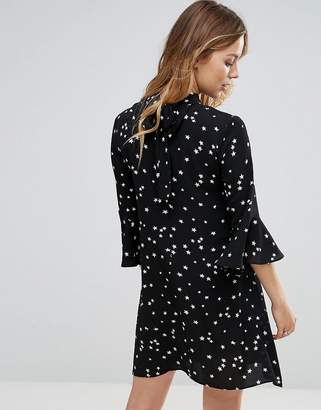Glamorous Smock Dress With Choker Neck Detail In Star Print
