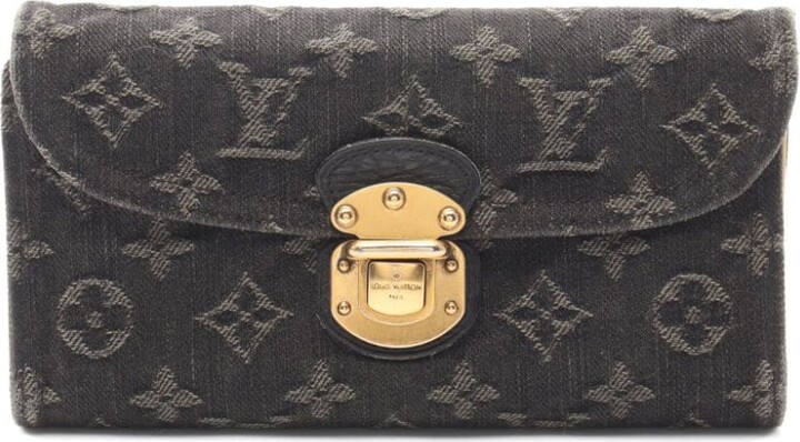 Louis Vuitton 2007 pre-owned Monogram Denim Amelia wallet - ShopStyle