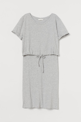 h & m maternity clothes