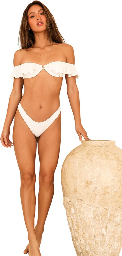 Dippin’ Daisy’s Taylor Bottom