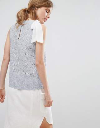 Suncoo Embroidered Top