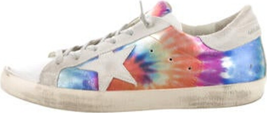 Golden Goose Leather Low Top Sneakers Blue & White Tie-Dye Print Suede Trim Round-Toes with Distressed Accents Lace-Up Closure at Uppers Designer