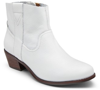 vionic boots dsw