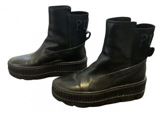 fenty boots black