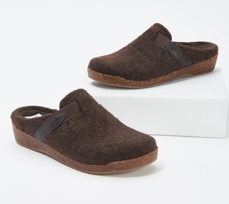 earth cayman clog