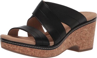clarks wedges canada