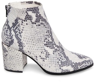 steve madden jillian bootie taupe