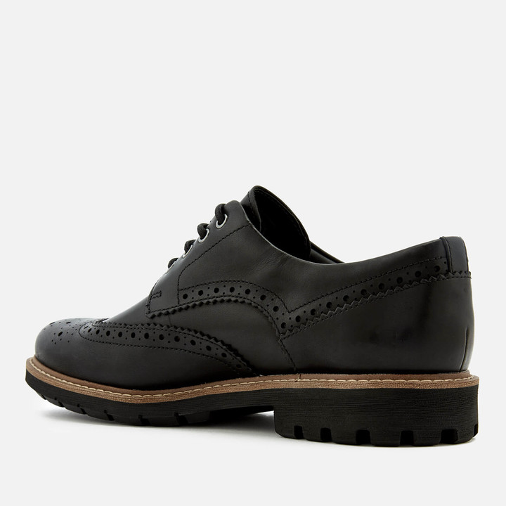 clarks brogues mens